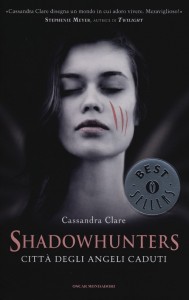 regala-un-bel-libro-natale-shadowhunters-la-saga